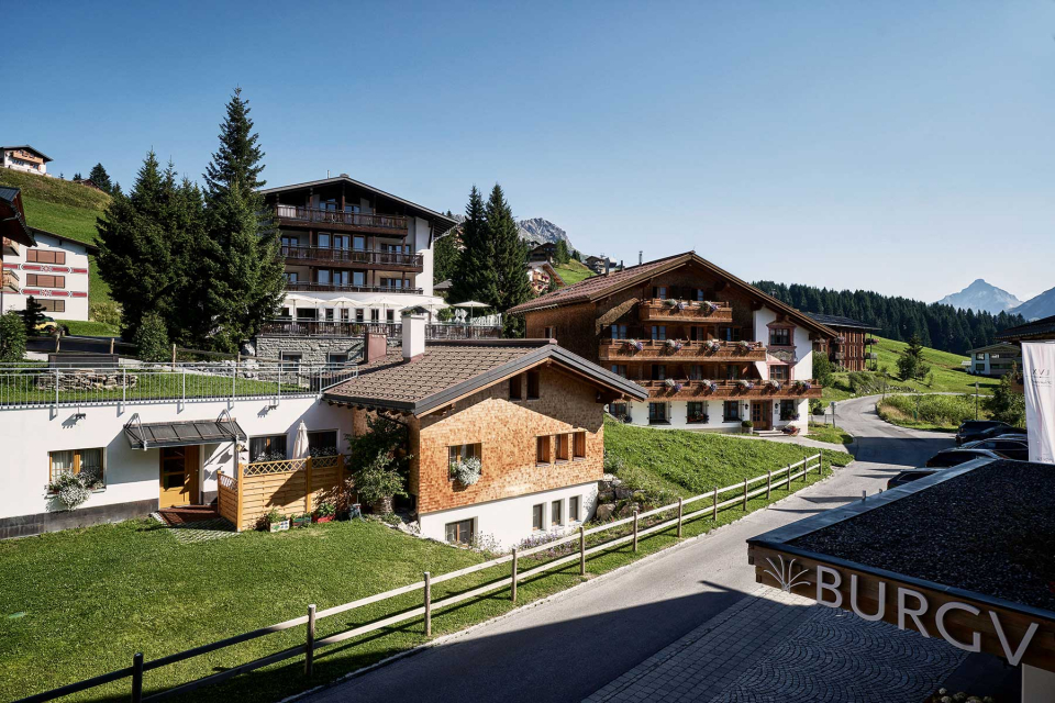 Ausblick Sommer Einzelzimmer in Lech am Arlberg