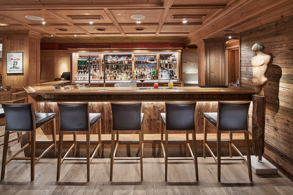 Lobby Bar